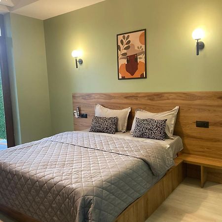 Hotel Graf T Τυφλίδα Εξωτερικό φωτογραφία